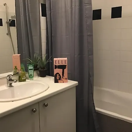 Kapselhotel Cosy 3 *