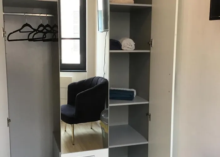 Hotel Cápsula Cosy 3 *